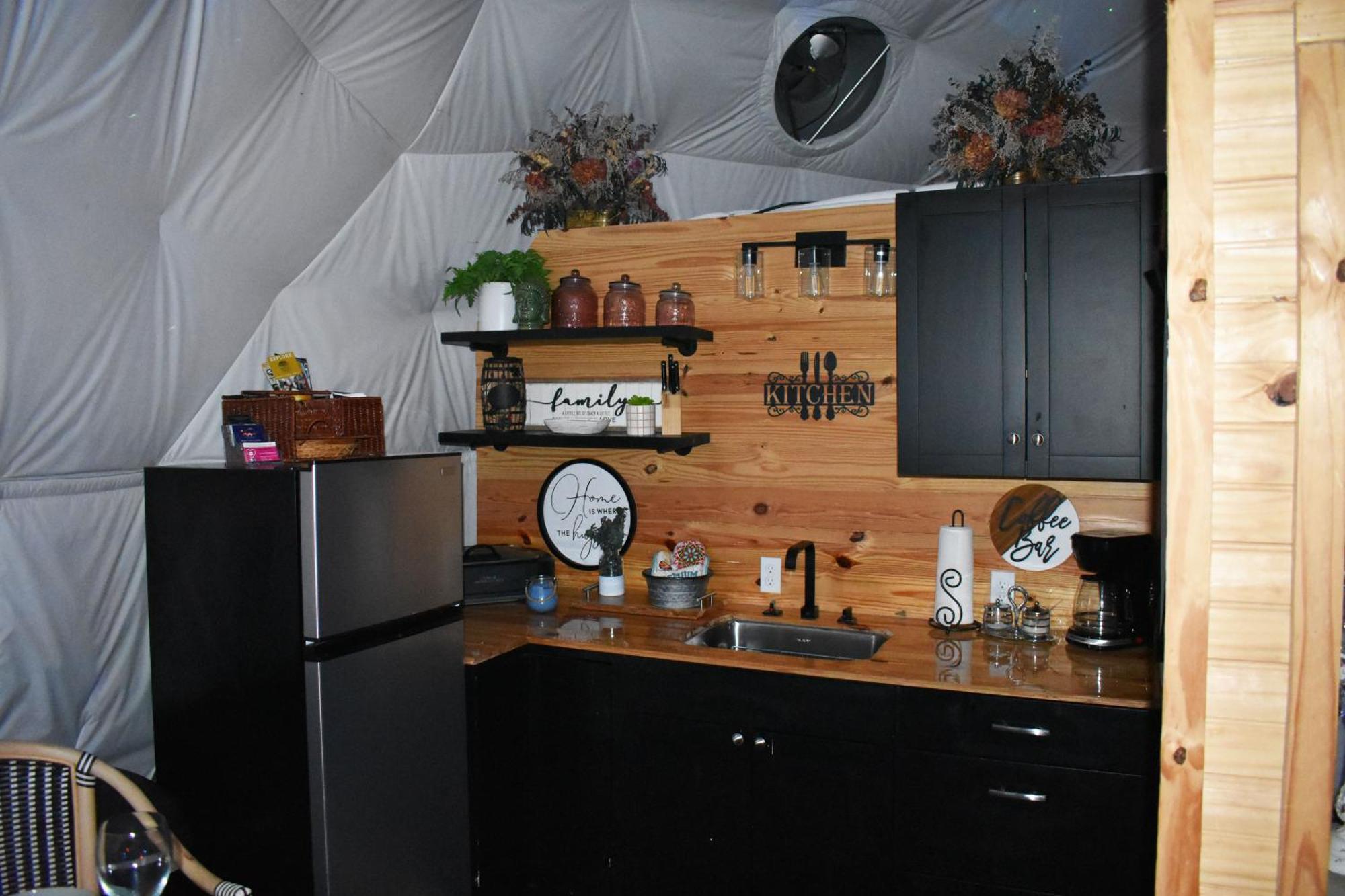 Waterfront Luxury Glamping Dome Hotell Rogersville Eksteriør bilde
